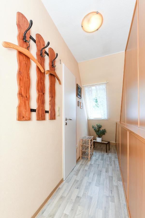 Ferienwohnung Im Haus Weinstock 埃森斯 外观 照片